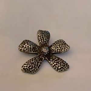 Silpada Daisy pendant